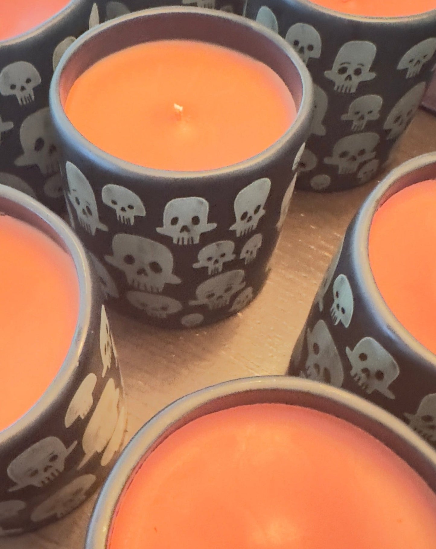 it smells like all the things you love about fall. especially starbucks pumpkin spice cold brew. fragrance notes include: pumpkin spice. fall leaves. the whisper in the fall wind. our limited edition ceramic skull candle is a very generous 3.5 x 3.5 inch candle pot with custom blended scent and color. quantities are extremely limited. so be sure to BOO now.