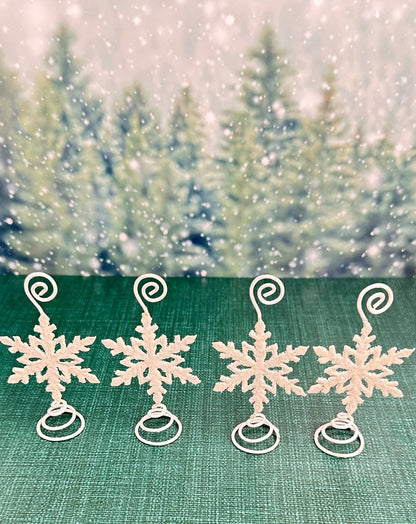 Set of 4 white glittered snowflake placecard holders